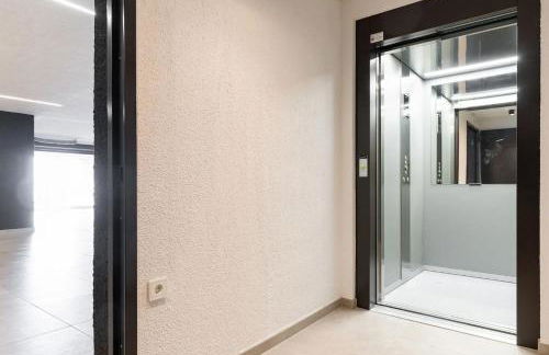 SalvatoreHomes - Luxurious Dreamview Waterfront Apartment in Torri del Benaco with Pool - Casa Azura - a 5 Star Luxury Collection at Lake Garda - Foto 49