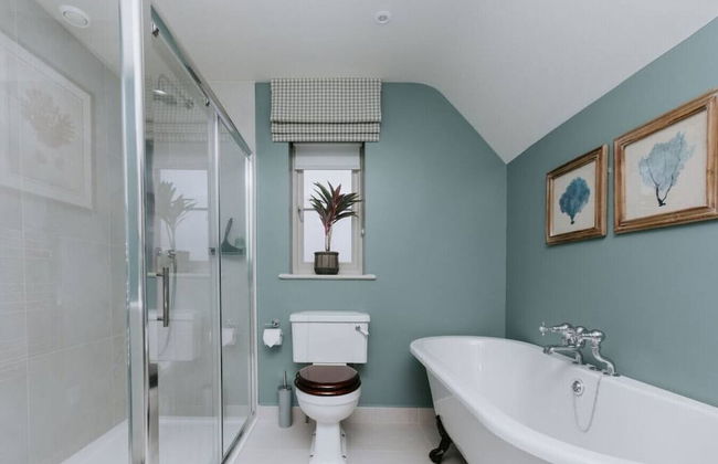 Hayward House Hot Tub Large Garden - From 1100 Per Night - Foto 15