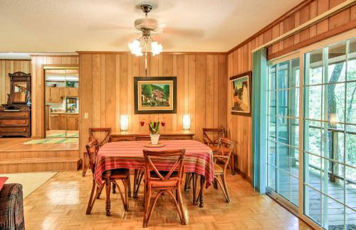 Mountain Rest Cottage with Gas Fireplace! - Foto 8