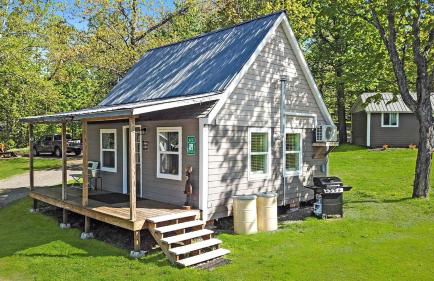 The Spruce Haven Cabin in Portage Lake, ME - Foto 1