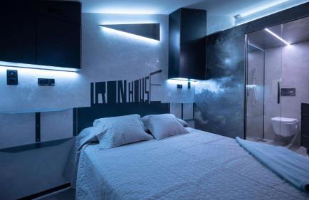 Iron House - Penthouse with Bathtub in Golden Mile & Roman Bridge - Foto 5