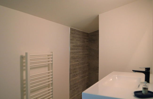 Unique Villa With Private Pool - Photo 18