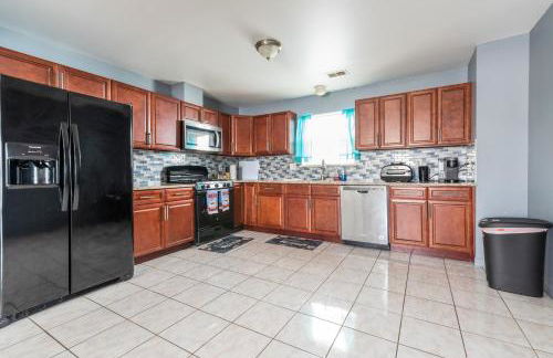 Beautifully Designed & Spacious Apartment in Newark 10mins from EWR Airport, Close to NYC and Beth Israel Hospital - Foto 64