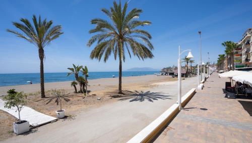 Ocean View on the Beach in the Center of Town! - Photo 3