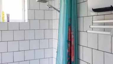 Maison charmante à Charron avec piscine partagée - Foto 5, Shower