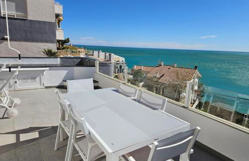 FANTÁSTICO DÚPLEX CON VISTAS IMPRESIONANTES AL MAR - Photo 33