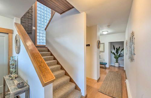 McKees Beach House with Ocean Views, Hot Tub! - Foto 25