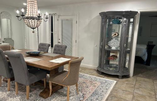 4/3 Home Centrally Located, beach, casino, airport, dining, golfing, shopping, entertainment - Photo 2