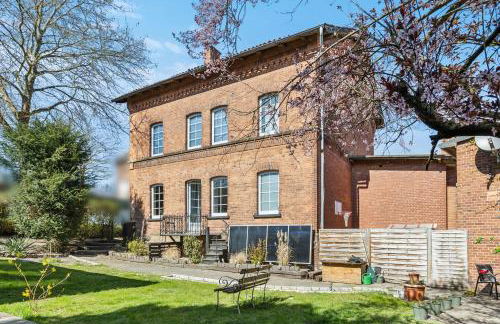 NASA Homes 4 Zimmer Altbauwohnung Zentral inkl Smart TV Netflix Garten - Foto 30