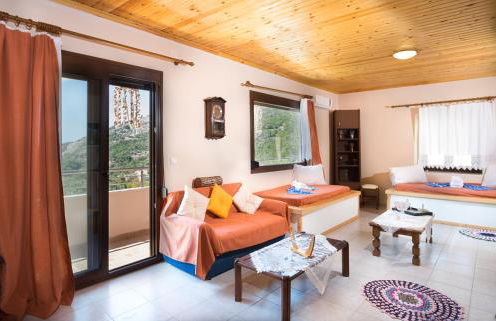 Traditional House Maries - Photo 18