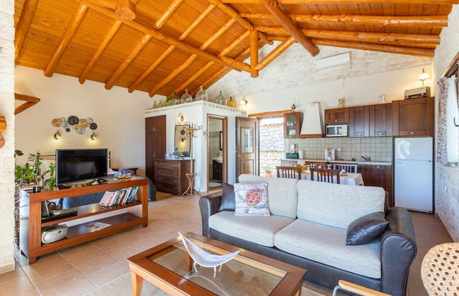 Villa Nionios Large Private Pool Walk to Beach Sea Views A C Wifi - 1033 - Foto 25