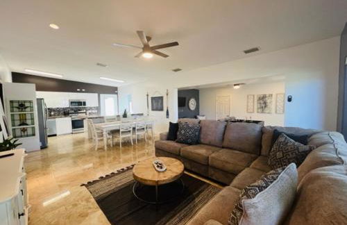 Pool, Hot tub, Close to Beaches, Shopping, More! - Foto 9