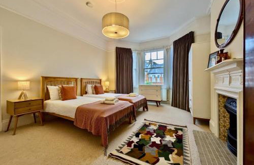 Impressive 5BR family home in Leafy - Foto 1