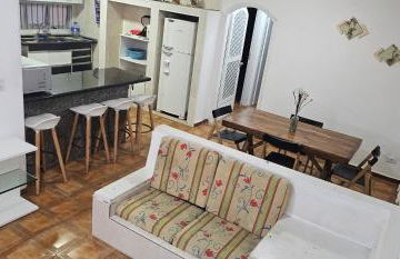 Casa Maravilhosa, Pé na Areia com Piscina, Área Gourmet com Churrasqueira em Deck Coberto Frente a Piscina, Mesa de Bilhar, 4 Quartos Confortáveis, Sendo 2 Suítes, Cozinha Americana e Sala de Jantar, Ampla Garagem para 6 Carros - Mercado na rua da Casa - Photo 17