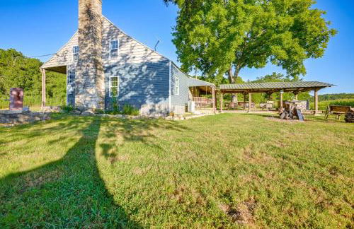 Hot Tub and Creek Views Secluded Perryville Cabin - Foto 33