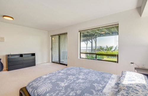 Spacious Camano Home with Hot Tub and Water Views! - Foto 22