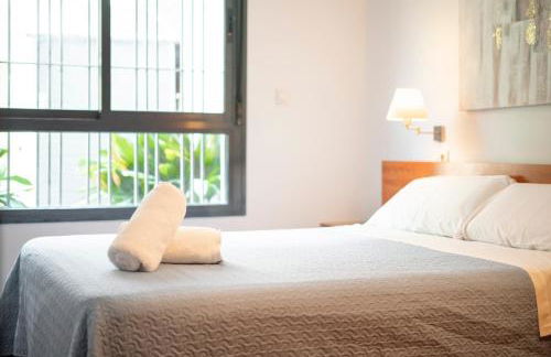 EnjoyGranada LUJO Piscina y Parking - Foto 32