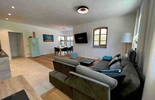 4YOUnic Glonn1 * Boxspring * Jacuzzi * Netflix*65“ - Foto 1