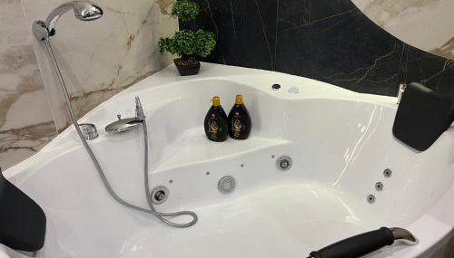 Family & Business Sauna Tężnia Apartments No 8 VIP Najpiękniejszy UNIKAT - Leśny nad Zalewem Cedzyna, Private SPA with Sauna, Jacuzzi - 5 Bedroom, Spectacular View Terrace, Parking, Catering Options - Exclusive NEW! - Foto 4