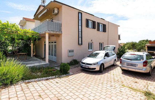 Simplistic Apartment in Rogoznica near Sea Beach - Foto 31