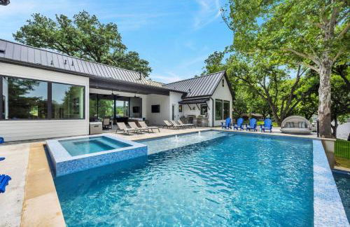 Palm Paradise on Lake LBJ with Concierge Services - Foto 3