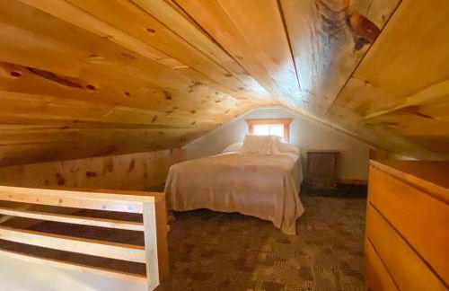 Burns Lake Cabin with Dock, Fire Pit, Rowboat and More - Foto 15