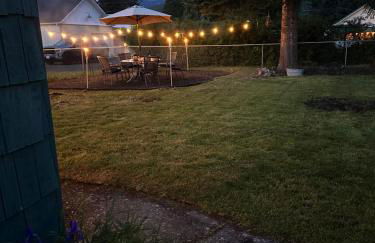 Daffodil Cottage in Downtown Packwood, WIFI, BBQ, Firepit, Smores - Foto 26