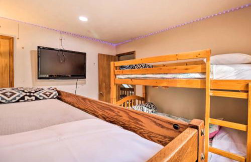 Game Room and Lake Access Albrightsville Home! - Foto 33