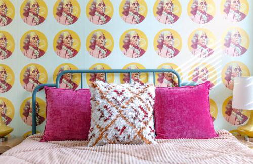 Chic Dog-Friendly 4BR | OWA + Beach + Fenced Yard - Foto 17