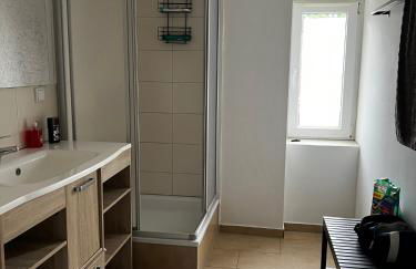 Premium Apartment für Teams & Monteure 2 Schlafzimmer, Parkplatz & WLAN - Foto 12