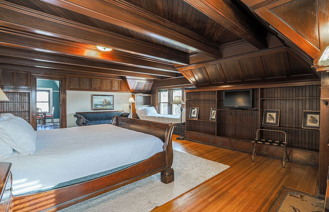 Offutt Manor - Photo 7