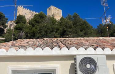 Attic Castillo - Foto 10