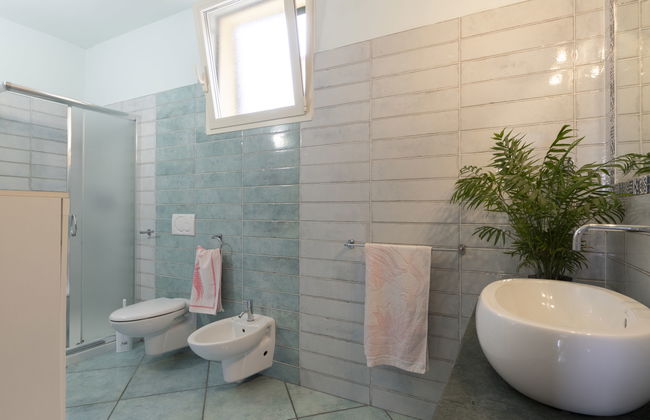 3 bedroom House in Cipressa with garden and terrace - Photo 20