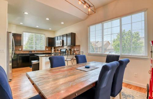 FlightDeck HotTub Fireplace NearAirport FamilyHome - Foto 12