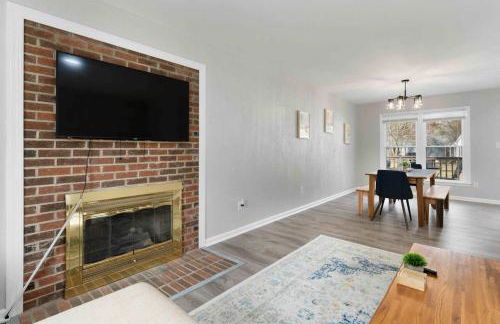 Near NC State Campus & Downtown - The Maple Marvel - Foto 11