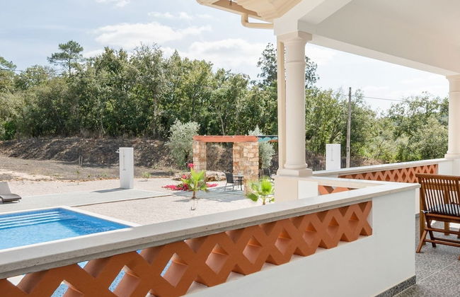 Modern Holiday Home in Lisbon With Private Pool & Jacuzzi! Ncasa Aurélie - Foto 12