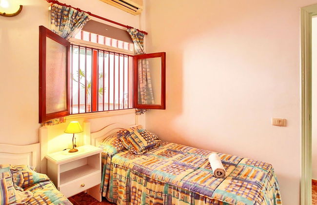 Belvilla by OYO Holiday Home in Arico - Foto 3