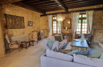 Château à Gourdon dans le Lot - Foto 4