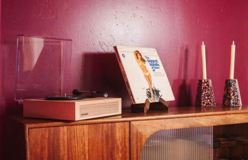 Gorgeous Eccentric Family Home with Cowboy Pool - Foto 21