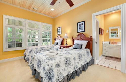 Shoreline Cottage - Direct Lake Access - Foto 6