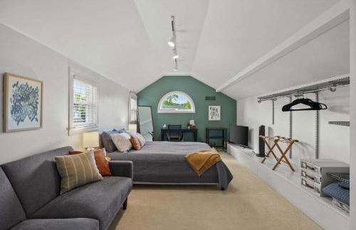 3 BR 2BA Lakefront Home - Dog Friendly - 30 Day - Foto 4