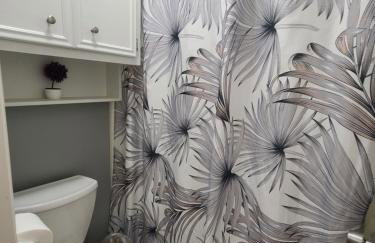 HoustonGem Private Pool & Hot Tub 20 Min to DT - Foto 37