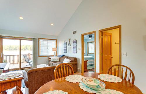 13 Mi to South Haven Lakefront Retreat with Dock! - Foto 6