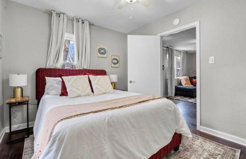 The Hideaway on Hazel- Luxury Smart Home w Hot Tub - Foto 18