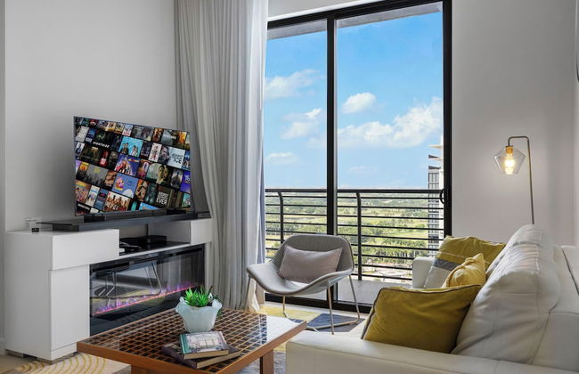 Spacious 2-Bedroom Condo at Doral Park - Photo 15