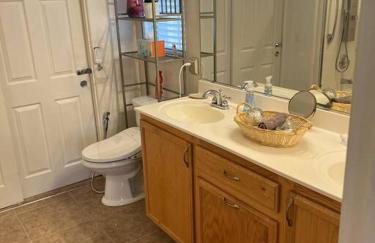 Vic's 3 bedroom 4beds & POOL centrally located! - Foto 16