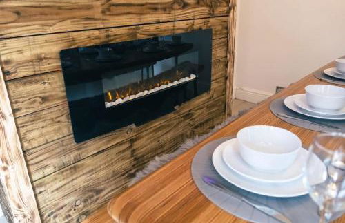 4 bedroom - Sleep 9 home in Cheadle Staffordshire - Alton towers Polar Express Dimmingsdale Peak District Trentham Gardens Water World - Foto 31