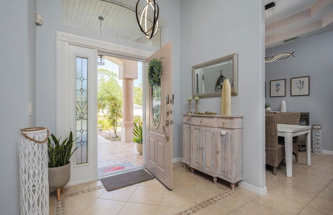 Sunrise Retreat by Distinctive Beach Rentals - Photo 4