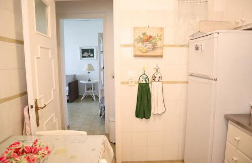 By the sea - Photo 9