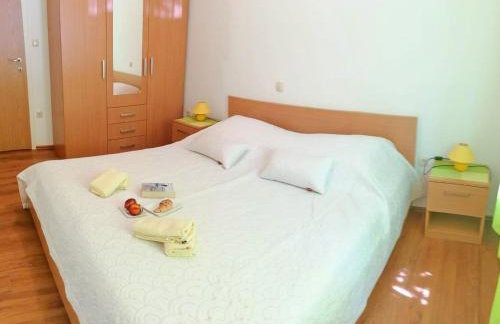 Holiday Home Blue Dream - Two Bedroom Apartment with Terrace and Sea View A2 - Foto 10